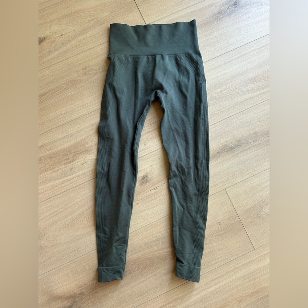 SET Active Leggings